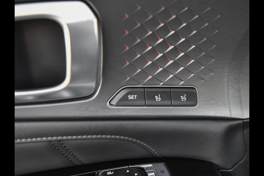 Kia Sorento 1.6 T-GDI Plug-in Hybrid 4WD ExecutiveLine 5p. Leer Panoramadak Camera Adaptive cruise control Navi
