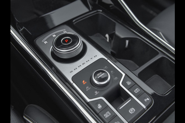 Kia Sorento 1.6 T-GDI Plug-in Hybrid 4WD ExecutiveLine 5p. Leer Panoramadak Camera Adaptive cruise control Navi