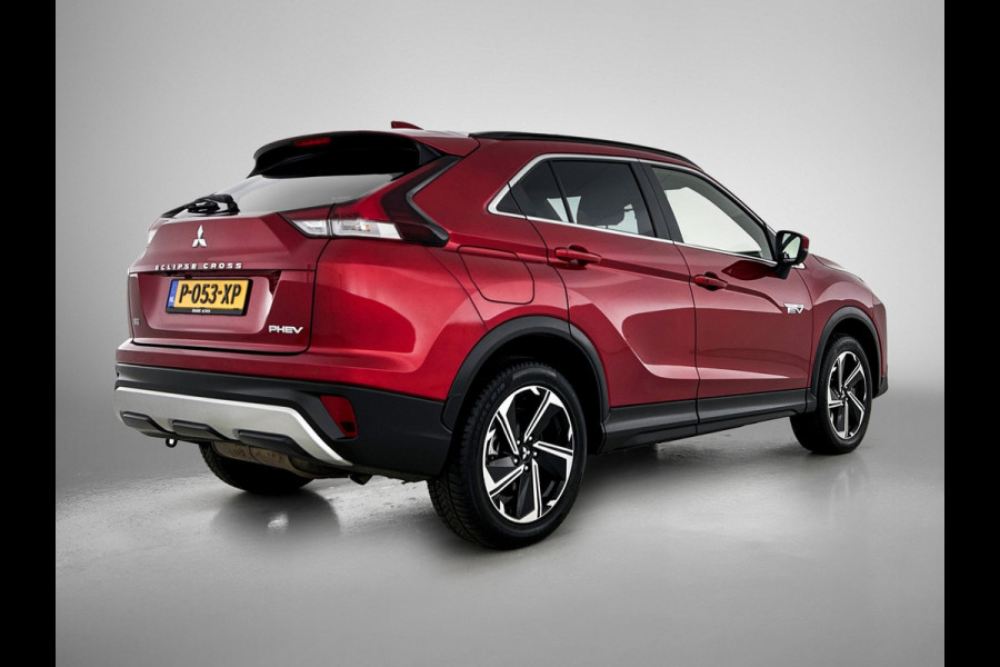 Mitsubishi Eclipse Cross 2.4 PHEV Intense+ Hybride / Navigatie / 1/2 Leder / Pdc. / Airco-ecc./ Radio multimedia / Apk nieuw