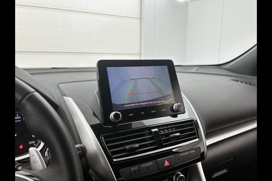 Mitsubishi Eclipse Cross 2.4 PHEV Intense+ Hybride / Navigatie / 1/2 Leder / Pdc. / Airco-ecc./ Radio multimedia / Apk nieuw