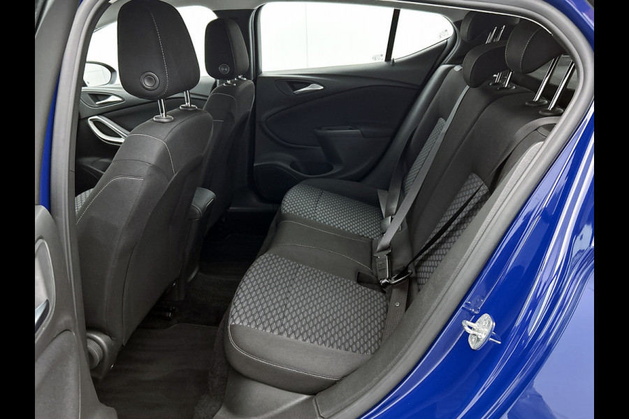 Opel Astra 1.5 CDTI 123PK 5Drs Euro6 / Navigatie / Pdc.A / Airco / Radio multimedia / Apk nieuw
