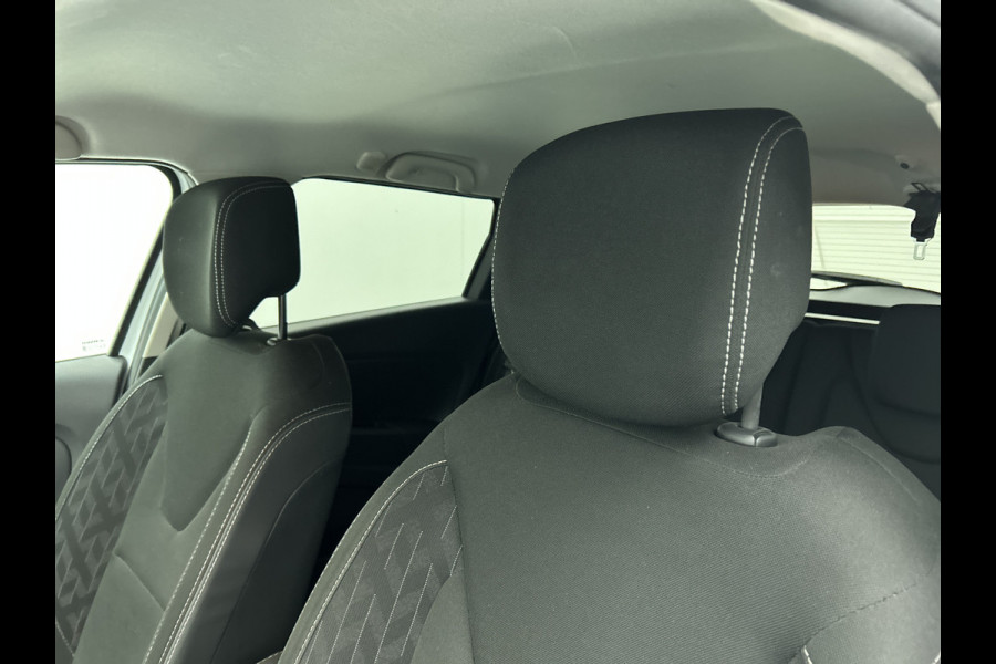 Renault Clio Estate 0.9 TCe Limited 90PK / Airco / Navigatie / Radio multimedia / Parkeer sensoren / Apk 06-2028