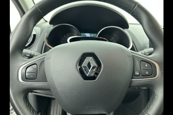 Renault Clio Estate 0.9 TCe Limited 90PK / Airco / Navigatie / Radio multimedia / Parkeer sensoren / Apk 06-2028
