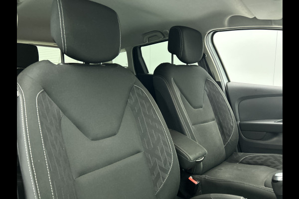 Renault Clio Estate 0.9 TCe Limited 90PK / Airco / Navigatie / Radio multimedia / Parkeer sensoren / Apk 06-2028