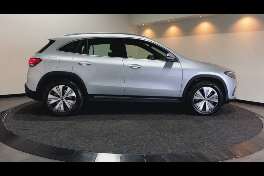 Mercedes-Benz EQA 350 4MATIC Advanced 67 kWh | Tot € 4.000 klantvoordeel* | SOH 98,3 % | Parkeerpakket | Rij-assistentiepakket