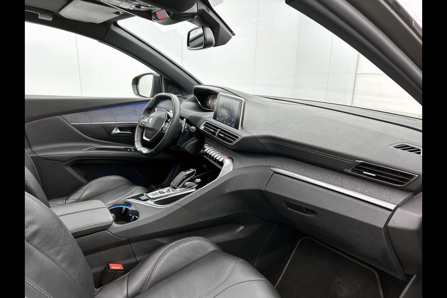 Peugeot 5008 1.5 HDI Automaat 7Pers. GT-Line Euro6 / Panoramadak / Trekhaak / Leder / Airco-ecc./ Xenon / Apk nieuw