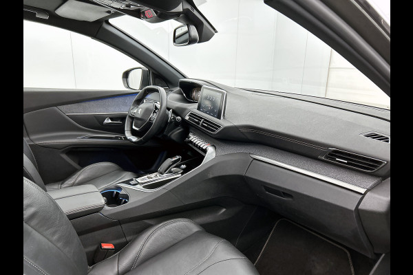 Peugeot 5008 1.5 HDI Automaat 7Pers. GT-Line Euro6 / Panoramadak / Trekhaak / Leder / Airco-ecc./ Xenon / Apk nieuw