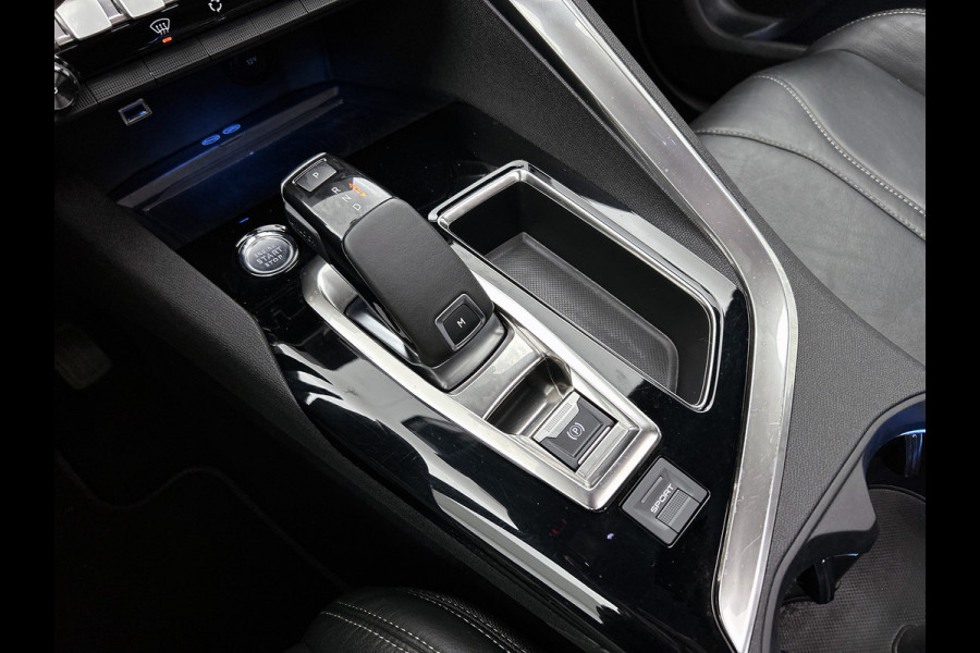 Peugeot 5008 1.5 HDI Automaat 7Pers. GT-Line Euro6 / Panoramadak / Trekhaak / Leder / Airco-ecc./ Xenon / Apk nieuw