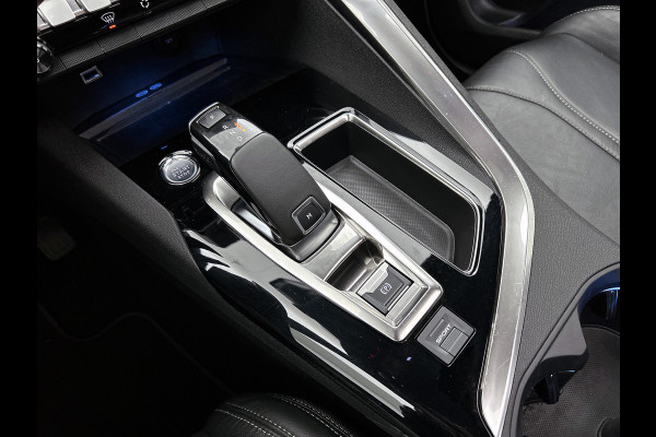 Peugeot 5008 1.5 HDI Automaat 7Pers. GT-Line Euro6 / Panoramadak / Trekhaak / Leder / Airco-ecc./ Xenon / Apk nieuw