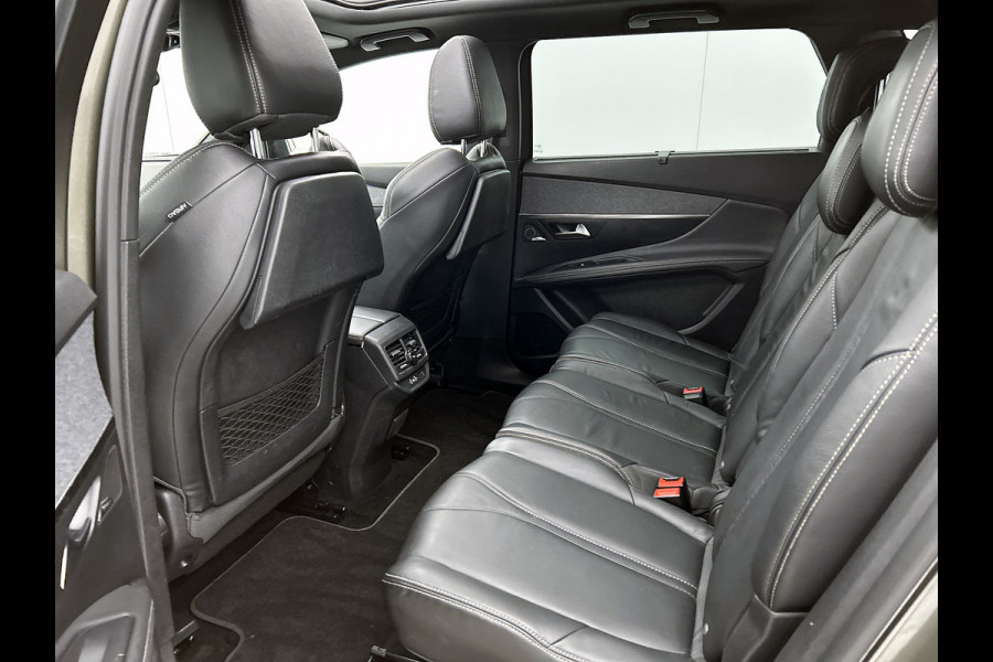 Peugeot 5008 1.5 HDI Automaat 7Pers. GT-Line Euro6 / Panoramadak / Trekhaak / Leder / Airco-ecc./ Xenon / Apk nieuw