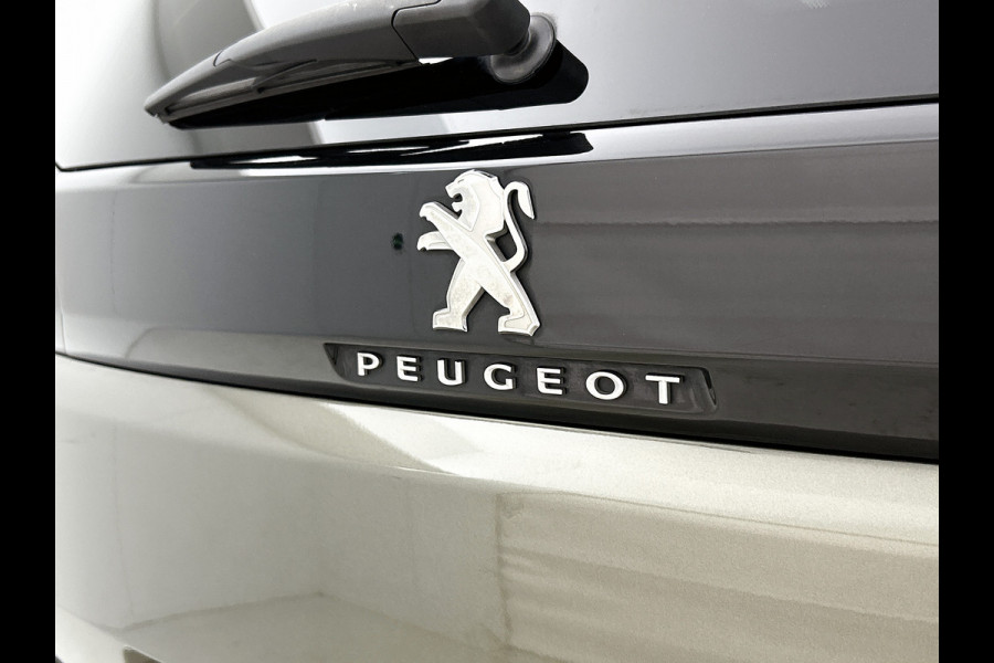 Peugeot 5008 1.5 HDI Automaat 7Pers. GT-Line Euro6 / Panoramadak / Trekhaak / Leder / Airco-ecc./ Xenon / Apk nieuw