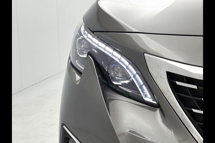 Peugeot 5008 1.5 HDI Automaat 7Pers. GT-Line Euro6 / Panoramadak / Trekhaak / Leder / Airco-ecc./ Xenon / Apk nieuw