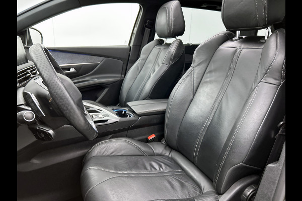 Peugeot 5008 1.5 HDI Automaat 7Pers. GT-Line Euro6 / Panoramadak / Trekhaak / Leder / Airco-ecc./ Xenon / Apk nieuw