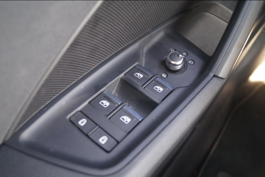 Audi A3 30 TFSI 110pk Automaat Business Edition -NAVI-ECC-