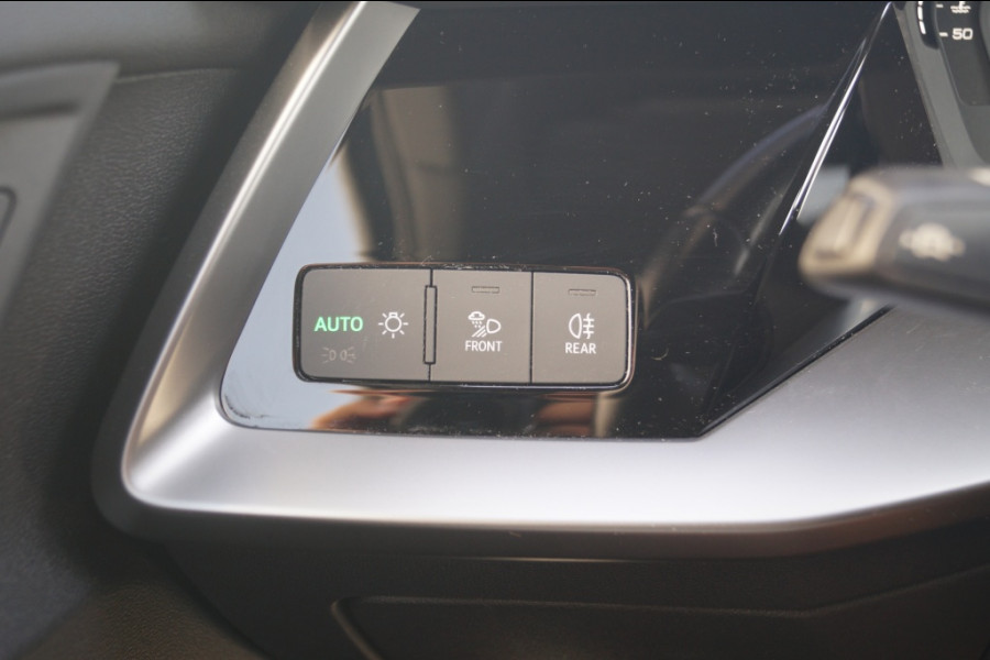 Audi A3 30 TFSI 110pk Automaat Business Edition -NAVI-ECC-