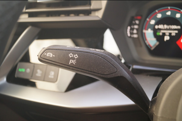 Audi A3 30 TFSI 110pk Automaat Business Edition -NAVI-ECC-