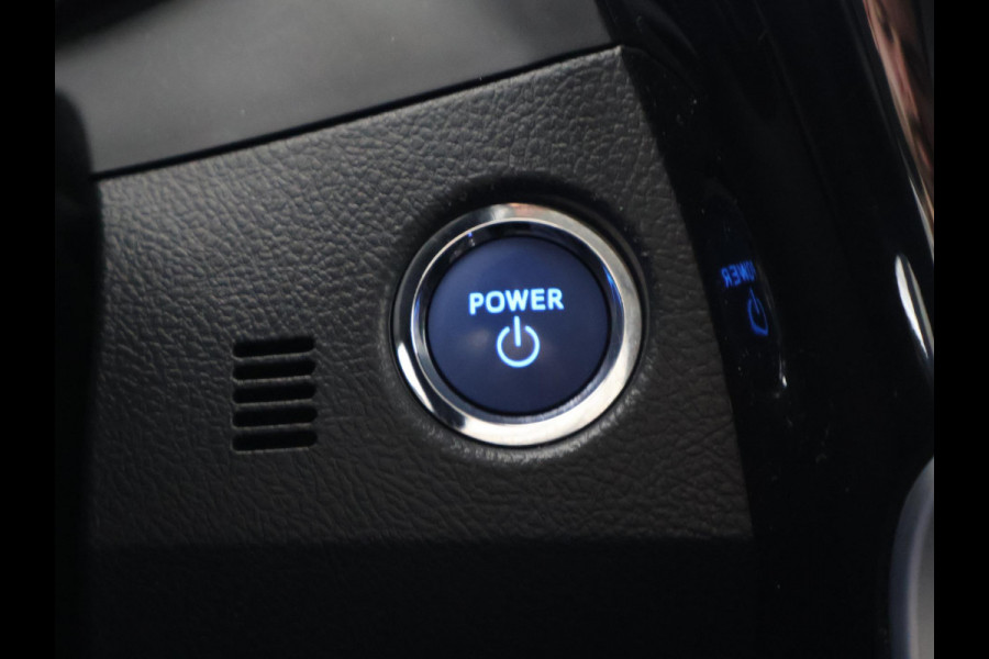 Toyota Auris 1.8 Hybrid Executive | Navigatie | Sportstoelen | Camera | Lichtmetalen velgen |