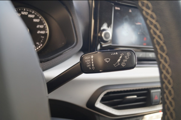 Seat Ibiza 1.0 EcoTSI Style -ECC-PDC-LMV-CARPLAY-DAB-
