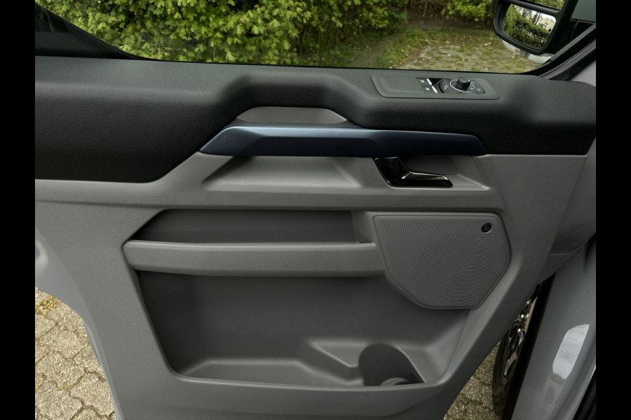 Ford E-Tourneo Custom 340 L2H1 Active 65 kWh 218PK | Tot € 4.000 klantvoordeel* | Elektr. schuifdeuren | verw. stoelen |B&O | ACC | Excl. BTW € 49665