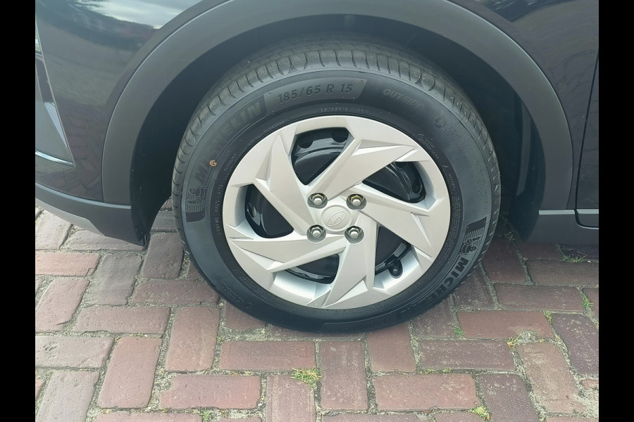 Hyundai Bayon 1.0 T-GDI Comfort Smart Rijklaar + Fabrieksgarantie Henk Jongen Auto's in Helmond,  al 50 jaar service zoals 't hoort!