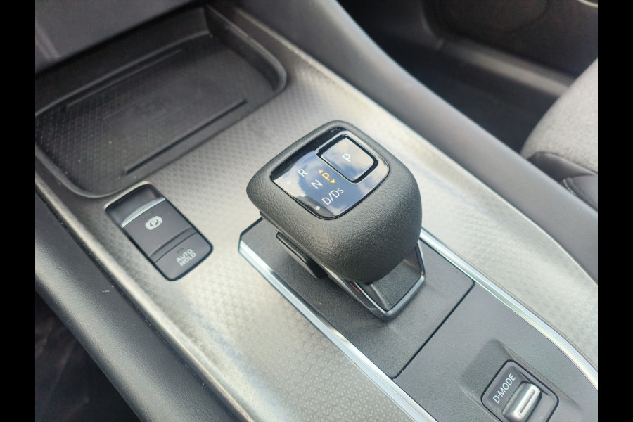 Nissan QASHQAI 1.3 MHEV Xtronic N-Connecta uit 2025 Rijklaar + Fabrieksgarantie  Automaat  Panorama-dak Henk Jongen Auto's in Helmond,  al 50 jaar service zoals 't hoort!