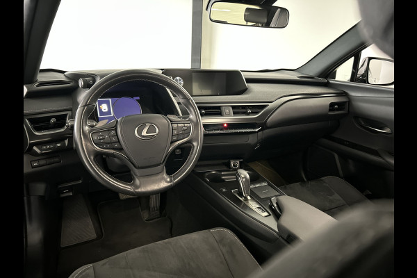 Lexus UX 300e Business 54 kWh | Tot € 4.000 klantvoordeel* | Elektrisch Rijden in Stijl | Nette auto | Apple Carplay / Android Auto