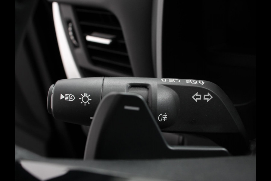 Nissan QASHQAI 1.3 MHEV Automaat N-Connecta Navigatie Climate Control Sfeerverlichting Camera 360 Led Dab Verwarmde voorstoelen Adaptieve Cruise Control Digitale Cockpit Lichtmetalen Velgen