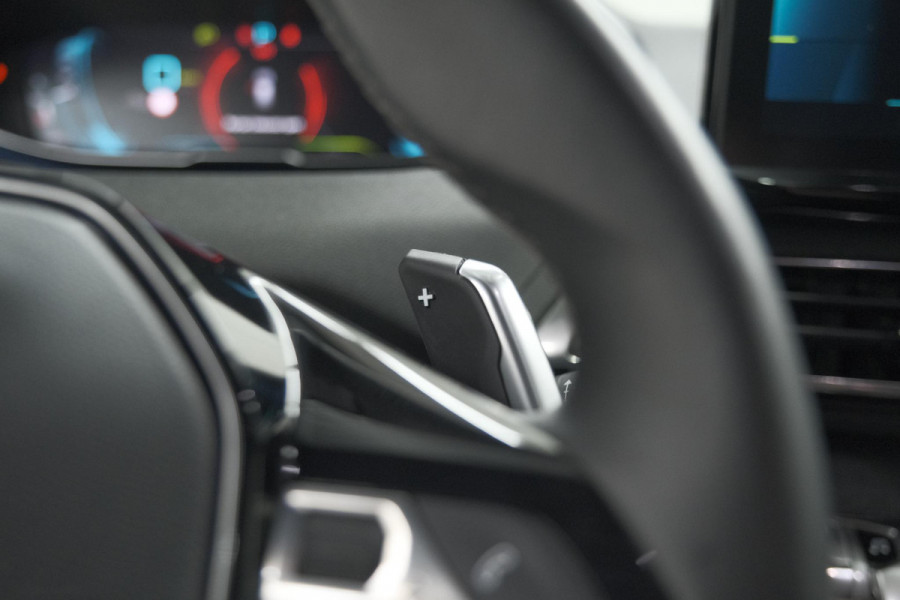 Peugeot 3008 1.6 HYbrid 225 Allure | Plug in Hybride | Camera | Dodehoekdetectie | Apple Carplay