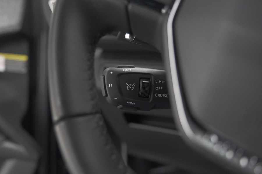 Peugeot 3008 1.6 HYbrid 225 Allure | Plug in Hybride | Camera | Dodehoekdetectie | Apple Carplay