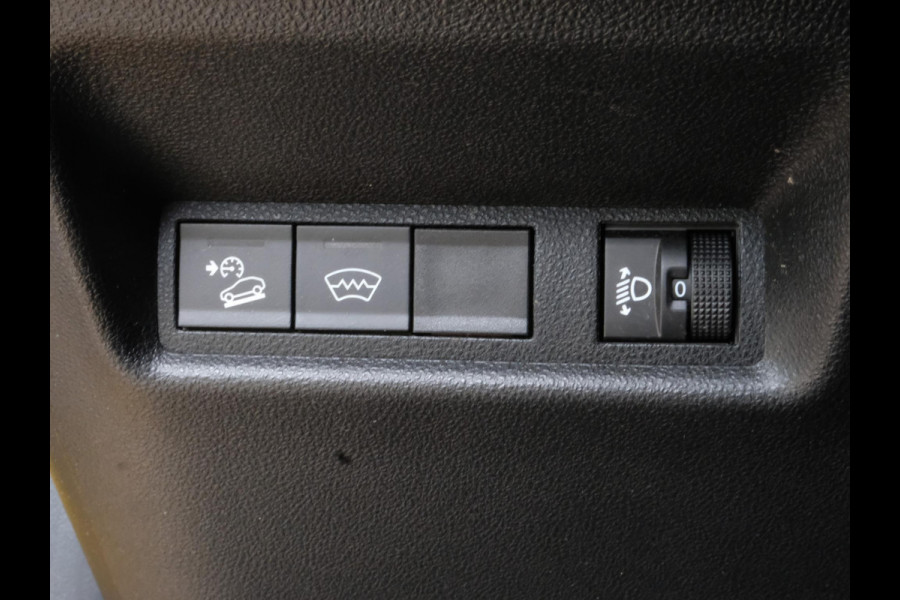 Jeep Avenger 1st Edition 54 kWh 165 PK | 54 KWH | CarPlay | Navigatie | LED verlichting | Lichtmetalen velgen | Two - Tone | Elektrische klep |