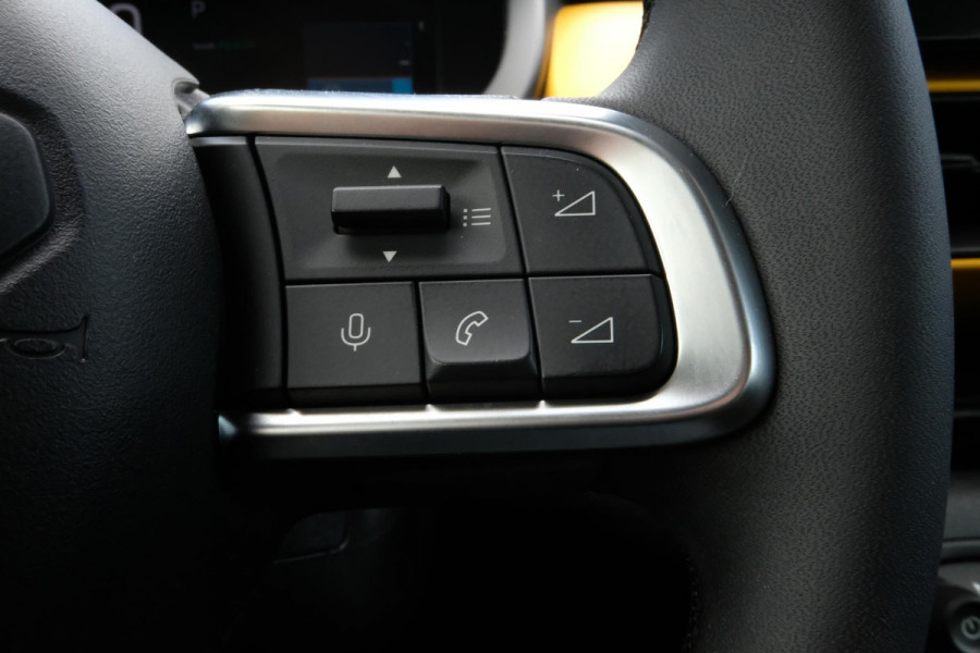 Jeep Avenger 1st Edition 54 kWh 165 PK | 54 KWH | CarPlay | Navigatie | LED verlichting | Lichtmetalen velgen | Two - Tone | Elektrische klep |