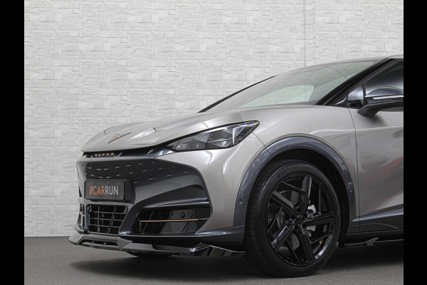 CUPRA Tavascan 77 kWh Aero-pack | Nieuw! | Winter-Pack | Warmtepomp | Verlengde Fabrieksgarantie | 7x Op Voorraad | Adaptive Cruise Control | 3-Zone Clima | Verwarmde Voorruit | Keyless-Entry | Sfeerverlichting | Stoelverwarming | Carplay | Stuurverwarming | Getint Glas | 19 inch | Lane-Assist | Camera | Draadloos Laden |