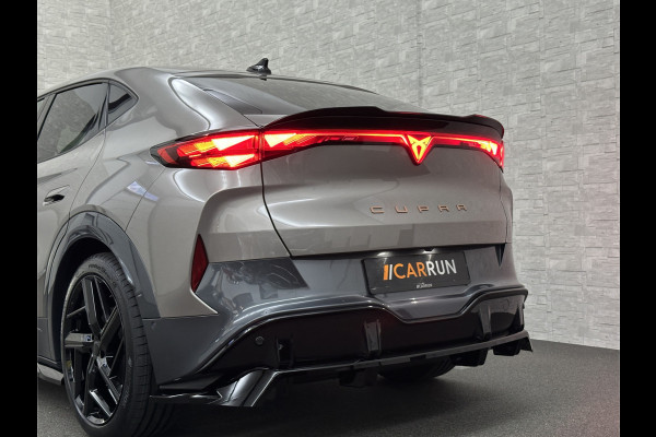 CUPRA Tavascan 77 kWh Aero-pack | Nieuw! | Winter-Pack | Warmtepomp | Verlengde Fabrieksgarantie | 7x Op Voorraad | Adaptive Cruise Control | 3-Zone Clima | Verwarmde Voorruit | Keyless-Entry | Sfeerverlichting | Stoelverwarming | Carplay | Stuurverwarming | Getint Glas | 19 inch | Lane-Assist | Camera | Draadloos Laden |
