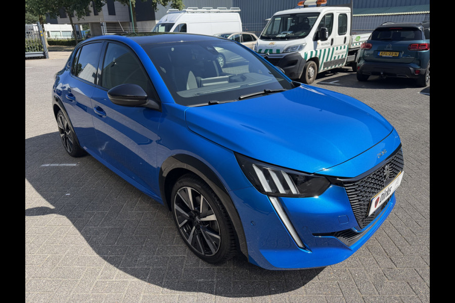 Peugeot 208 100pk GT-Line (Trekhaak - Camera - Adaptieve Cruise Controle - Keyless Entry - Apple Carplay - Navigatie - Automatische Airco -