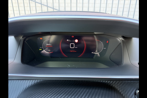 Peugeot 208 100pk GT-Line (Trekhaak - Camera - Adaptieve Cruise Controle - Keyless Entry - Apple Carplay - Navigatie - Automatische Airco -
