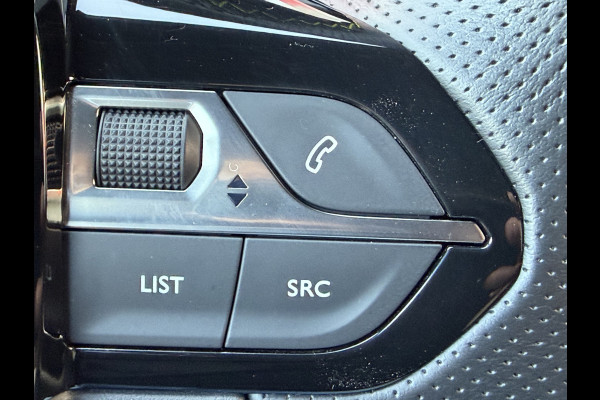Peugeot 208 100pk GT-Line (Trekhaak - Camera - Adaptieve Cruise Controle - Keyless Entry - Apple Carplay - Navigatie - Automatische Airco -