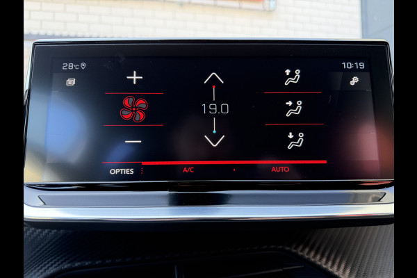 Peugeot 208 100pk GT-Line (Trekhaak - Camera - Adaptieve Cruise Controle - Keyless Entry - Apple Carplay - Navigatie - Automatische Airco -
