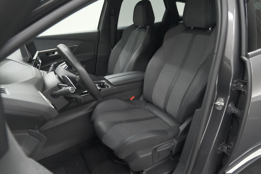 Peugeot 3008 1.6 HYbrid 225 Allure | Plug in Hybride | Camera | Dodehoekdetectie | Apple Carplay