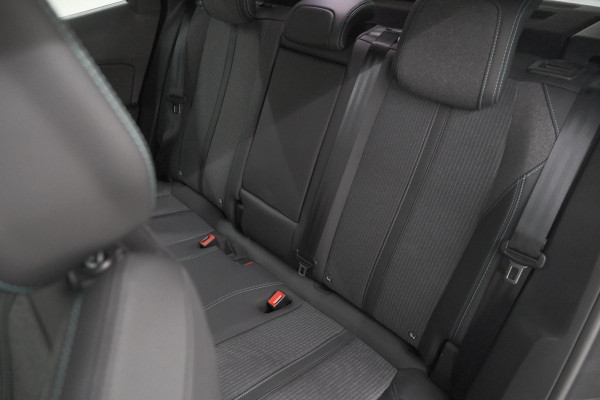 Peugeot 3008 1.6 HYbrid 225 Allure | Plug in Hybride | Camera | Dodehoekdetectie | Apple Carplay