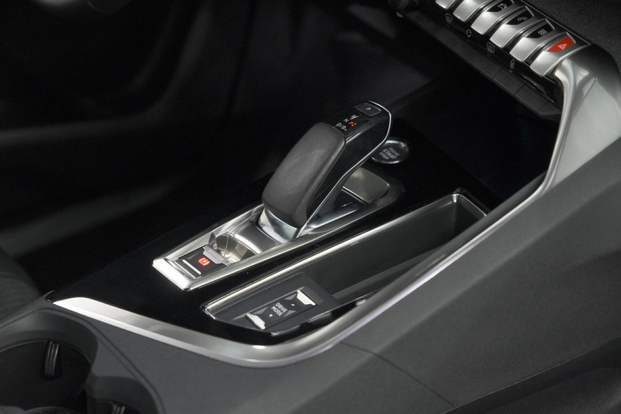 Peugeot 3008 1.6 HYbrid 225 Allure | Plug in Hybride | Camera | Dodehoekdetectie | Apple Carplay