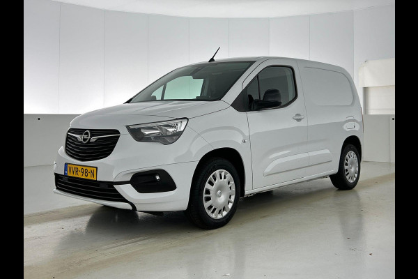 Opel Combo 130pk L1 Automaat Apple Carplay Trekhaak Parkeersensoren Airco Cruise control 2-zits