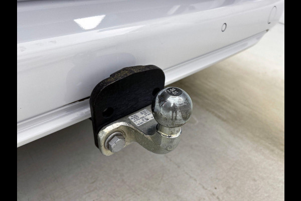 Opel Combo 130pk L1 Automaat Apple Carplay Trekhaak Parkeersensoren Airco Cruise control 2-zits