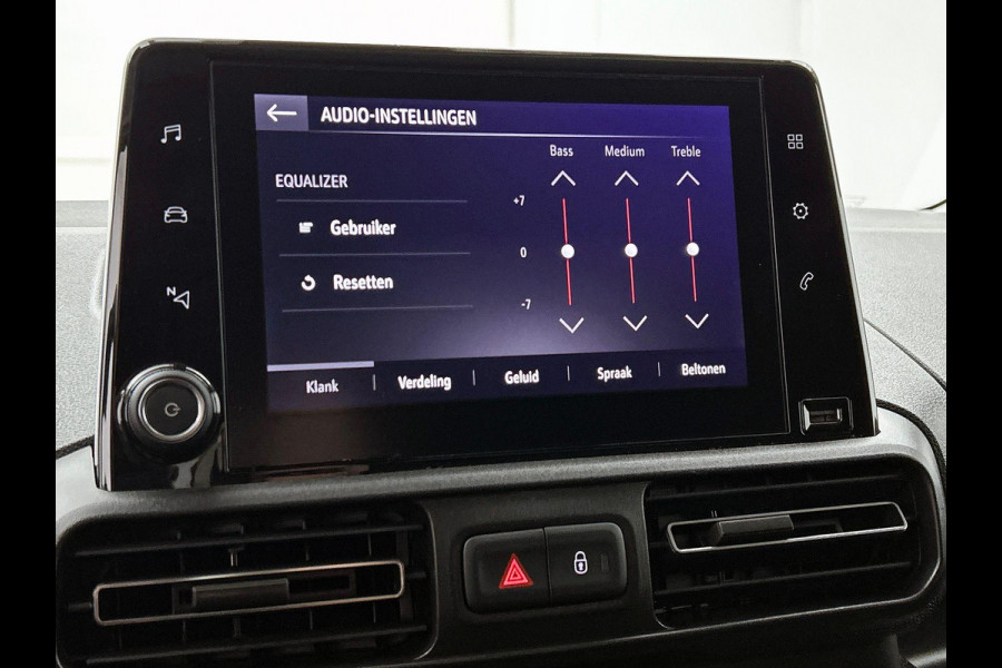 Opel Combo 130pk L1 Automaat Apple Carplay Trekhaak Parkeersensoren Airco Cruise control 2-zits