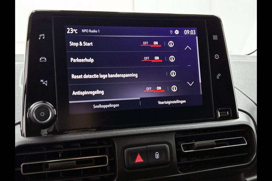 Opel Combo 130pk L1 Automaat Apple Carplay Trekhaak Parkeersensoren Airco Cruise control 2-zits