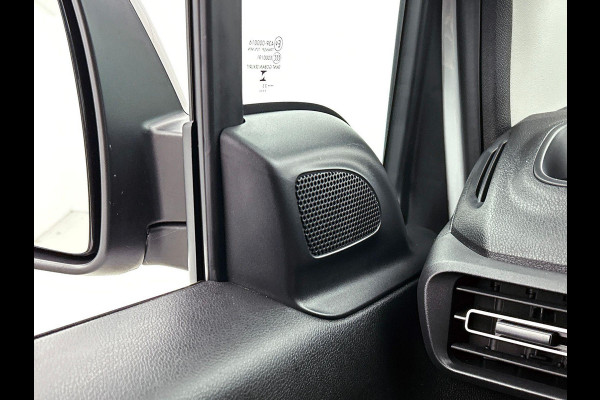 Opel Combo 130pk L1 Automaat Apple Carplay Trekhaak Parkeersensoren Airco Cruise control 2-zits