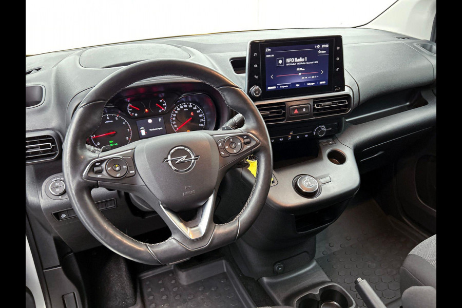 Opel Combo 130pk L1 Automaat Apple Carplay Trekhaak Parkeersensoren Airco Cruise control 2-zits