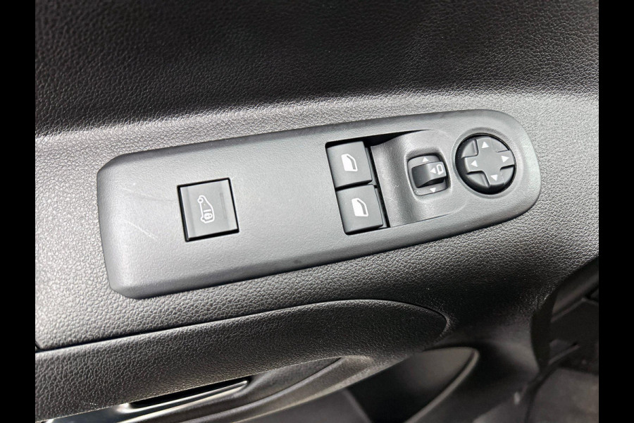 Opel Combo 130pk L1 Automaat Apple Carplay Trekhaak Parkeersensoren Airco Cruise control 2-zits