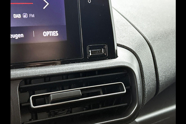 Opel Combo 130pk L1 Automaat Apple Carplay Trekhaak Parkeersensoren Airco Cruise control 2-zits