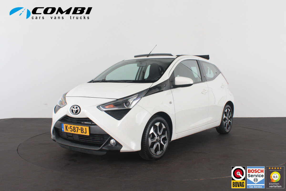 Toyota Aygo 1.0 VVT-i x-joy > Schuifdak/Camera/Navigatie via (Apple CarPlay / Android Auto)