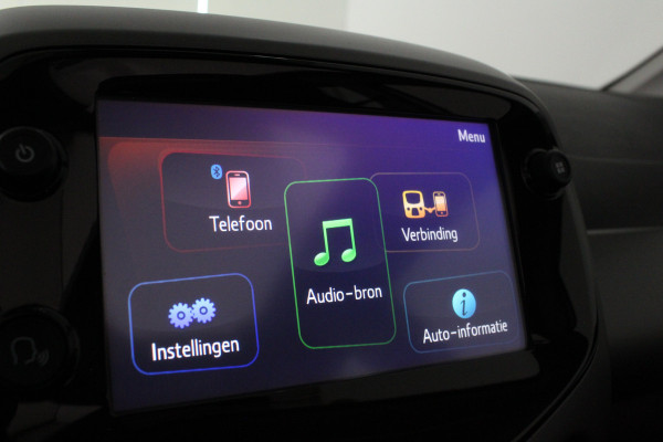 Toyota Aygo 1.0 VVT-i x-joy > Schuifdak/Camera/Navigatie via (Apple CarPlay / Android Auto)